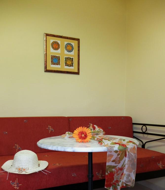 Efta Anemi - Benovias Aparthotel Karfas Exterior foto